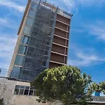 Adriatic Отель