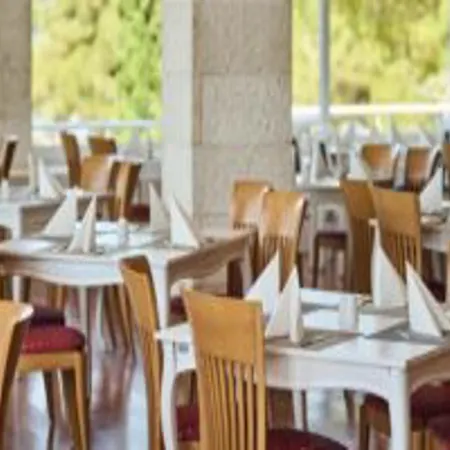 Adriatic Hotel 2*