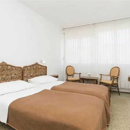 Adriatic Hotel